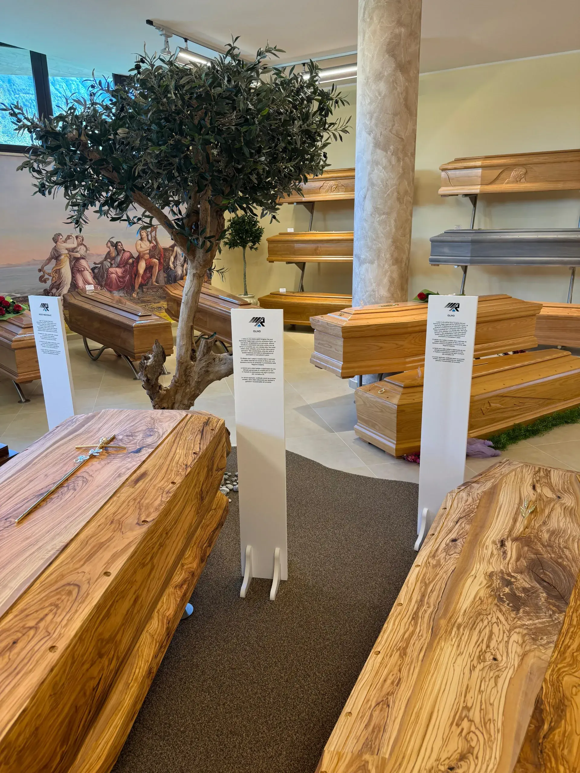 Cofani Funebri & Vestiario — 5